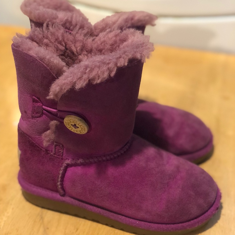Authentic Girls magenta UGGS Size 11